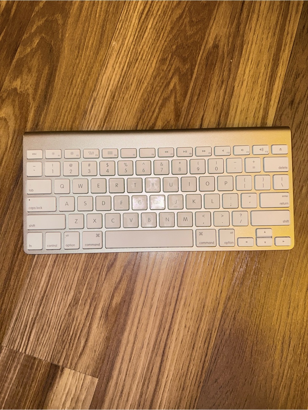 Apple Wireless Bluetooth Keyboard - A1314
